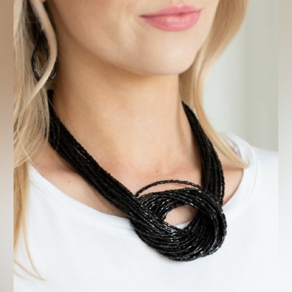 Elegant Black Beaded Necklace